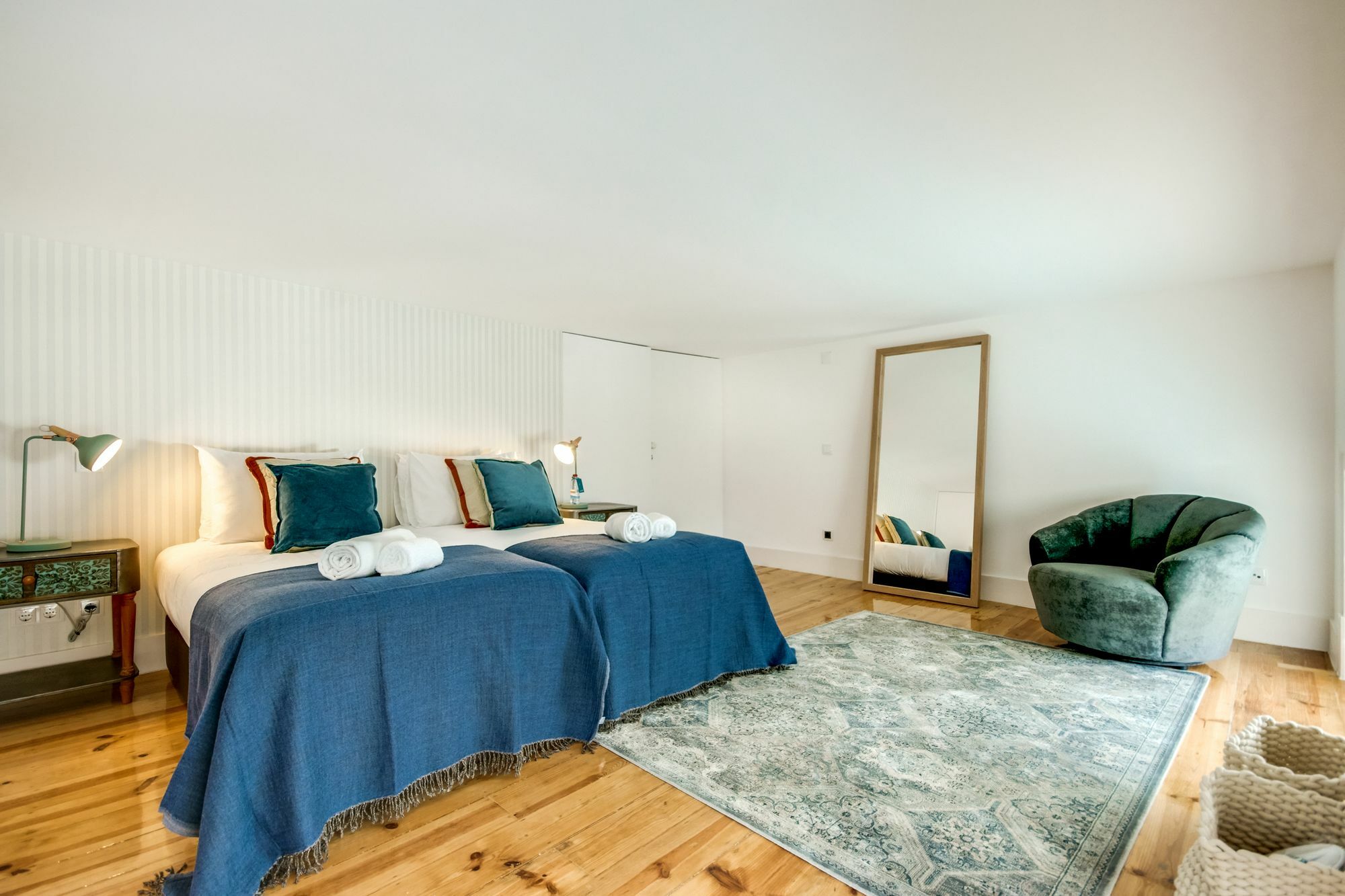 Sweet Inn Apartment - Chiado Luxury Лиссабон Экстерьер фото