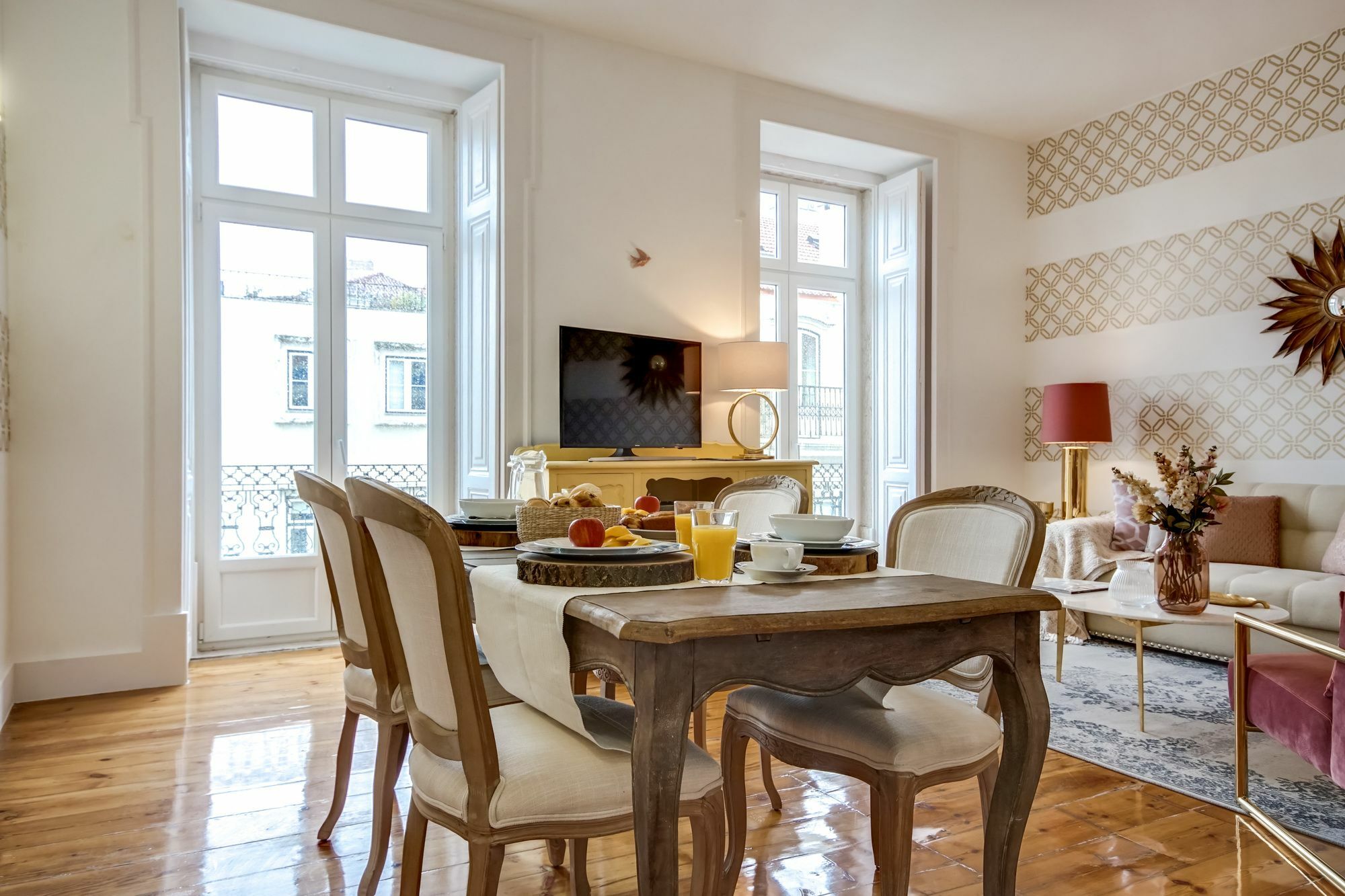 Sweet Inn Apartment - Chiado Luxury Лиссабон Экстерьер фото