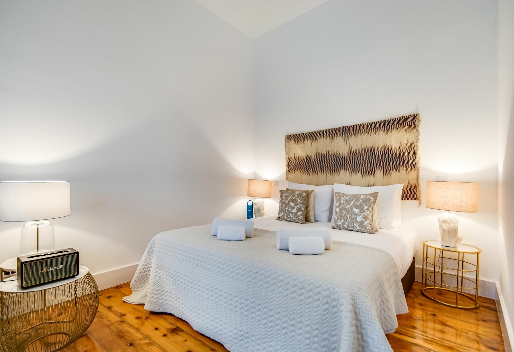 Sweet Inn Apartment - Chiado Luxury Лиссабон Экстерьер фото