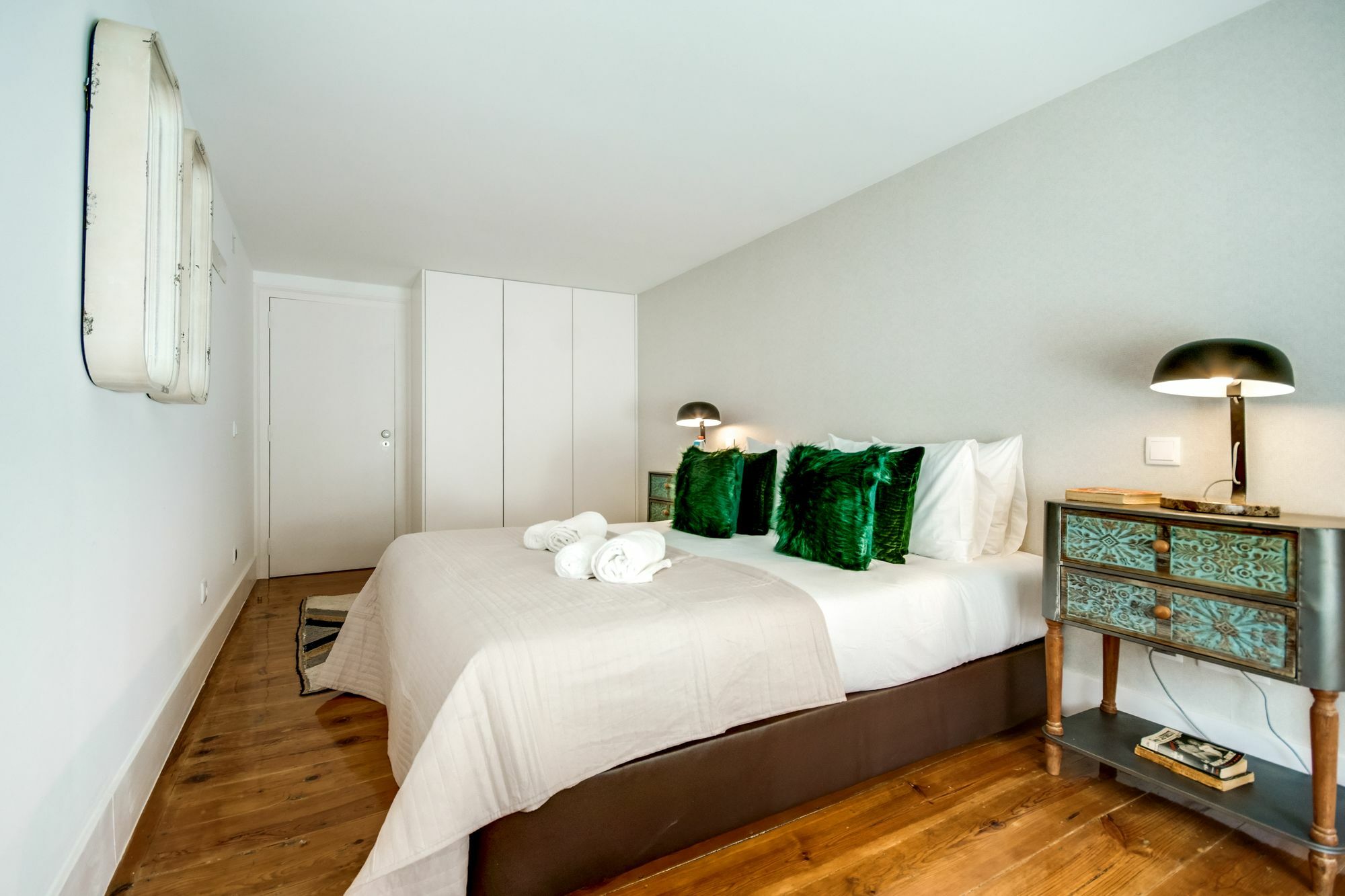 Sweet Inn Apartment - Chiado Luxury Лиссабон Экстерьер фото